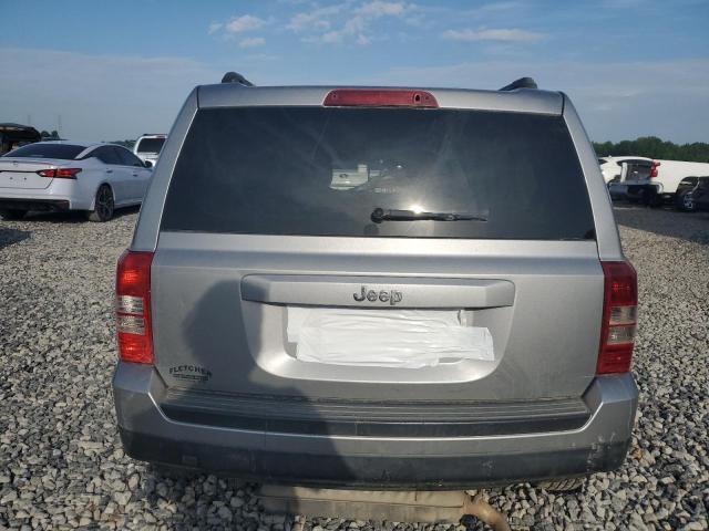  JEEP PATRIOT 2015 Srebrny