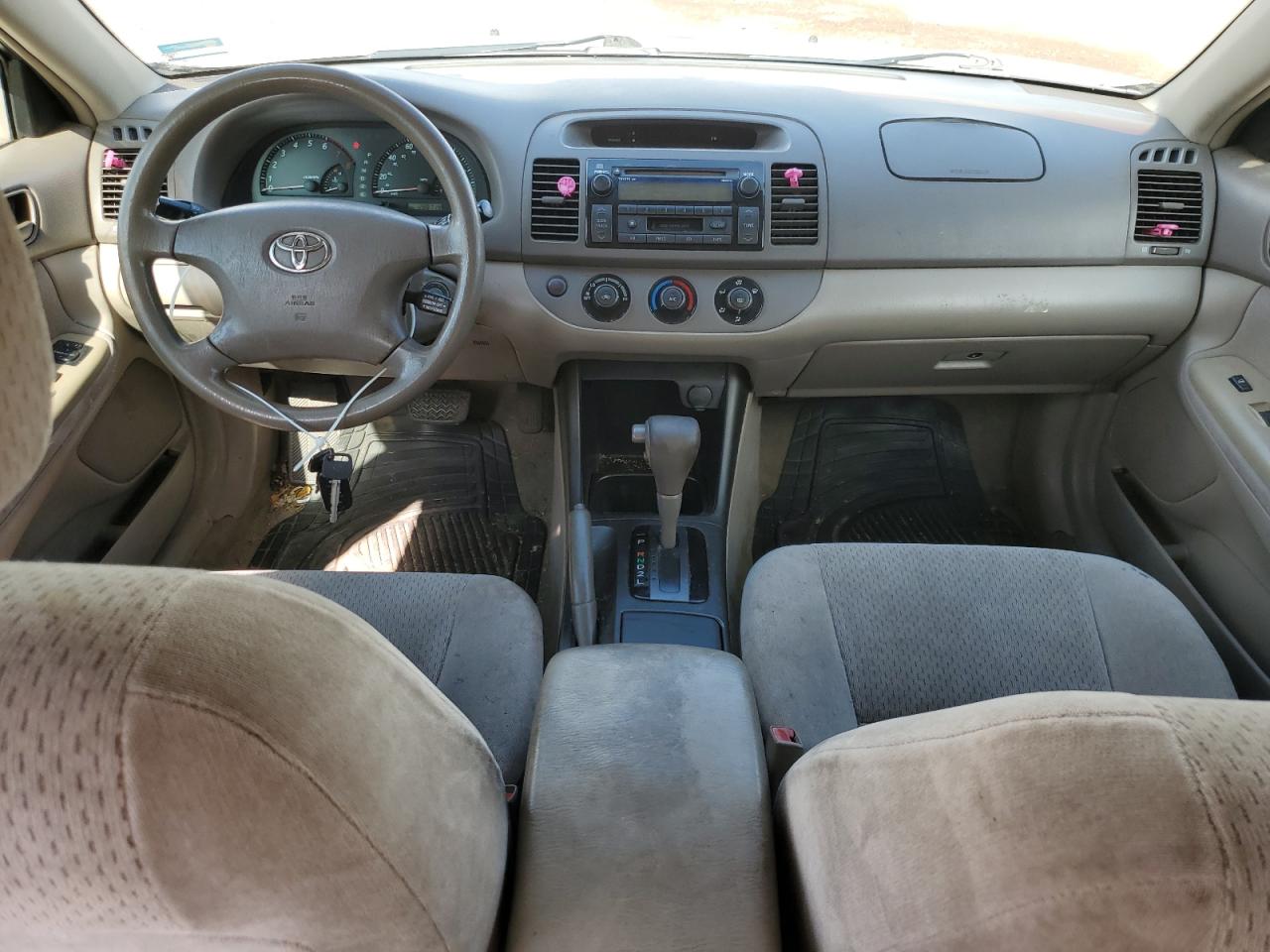 2003 Toyota Camry Le VIN: 4T1BE32K03U735001 Lot: 66395275