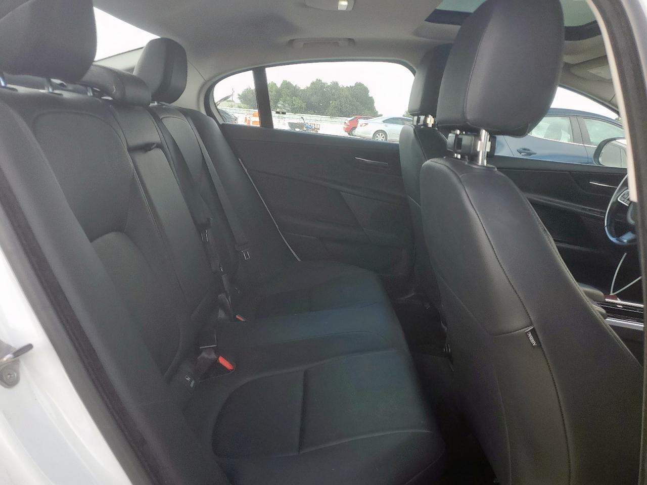 2019 Jaguar Xe VIN: SAJAS4FX9KCP44855 Lot: 63976835
