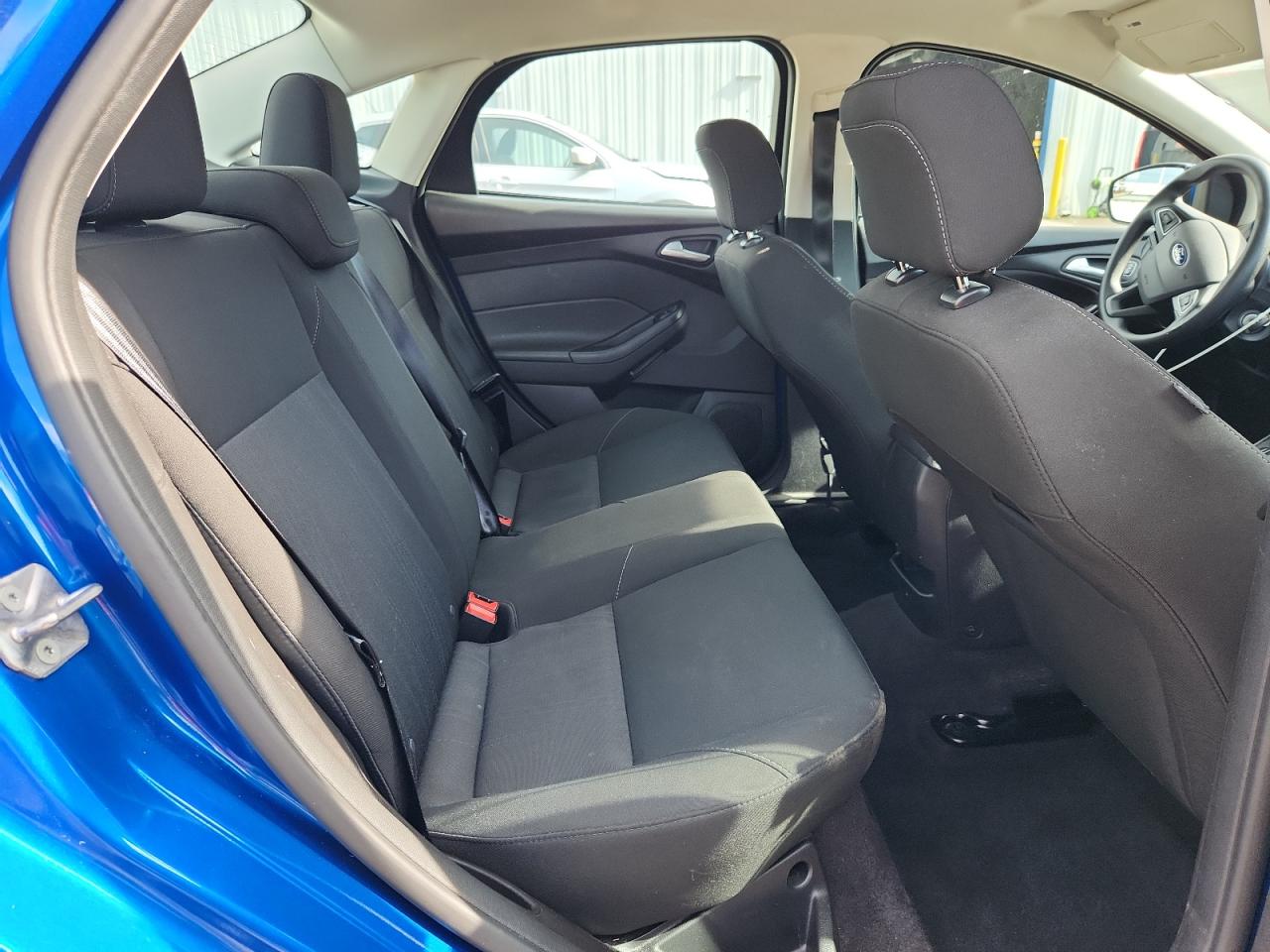 2018 Ford Focus Se VIN: 1FADP3F29JL319071 Lot: 65356895