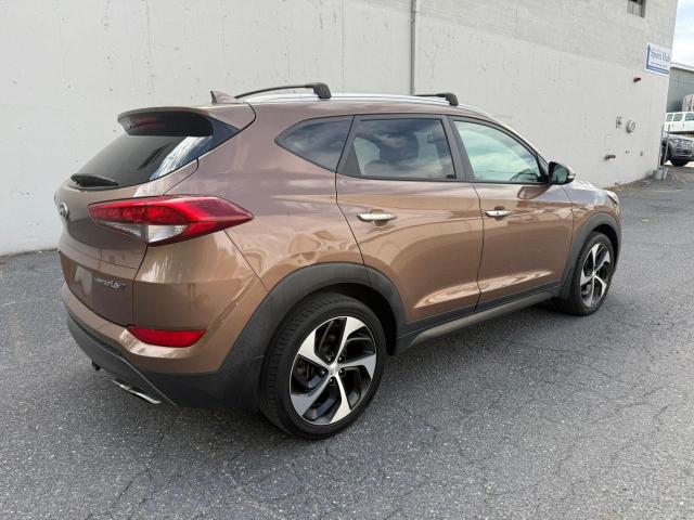 Parquets HYUNDAI TUCSON 2016 Brown