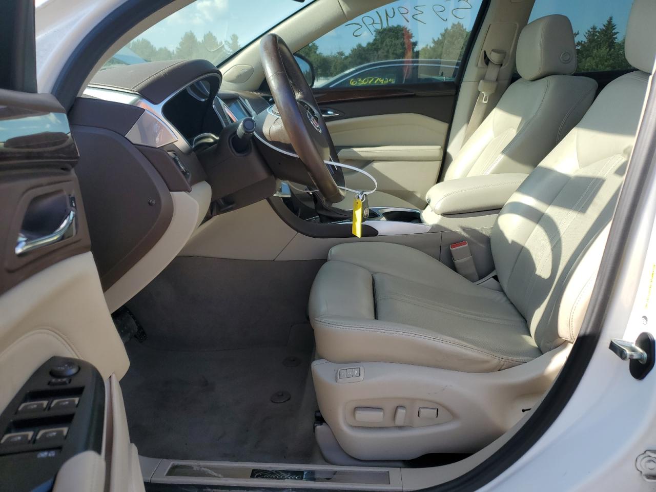2015 Cadillac Srx Luxury Collection VIN: 3GYFNBE3XFS530305 Lot: 62884075