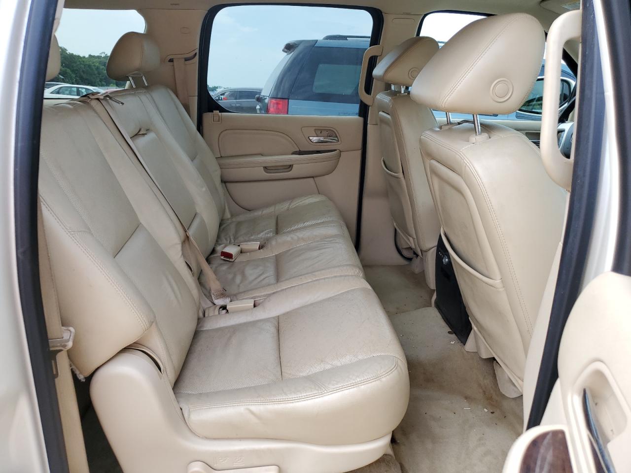 2008 Cadillac Escalade Esv VIN: 1GYFK66818R148048 Lot: 65242025