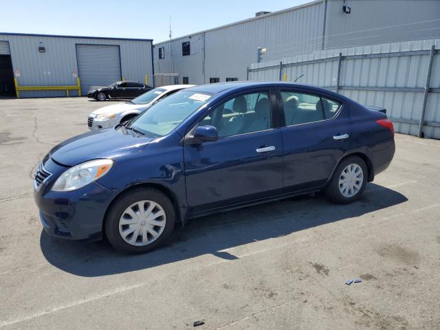  NISSAN VERSA 2014 Granatowy