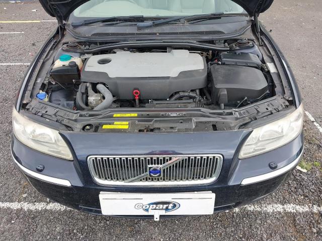 2005 VOLVO V70 D5 SE