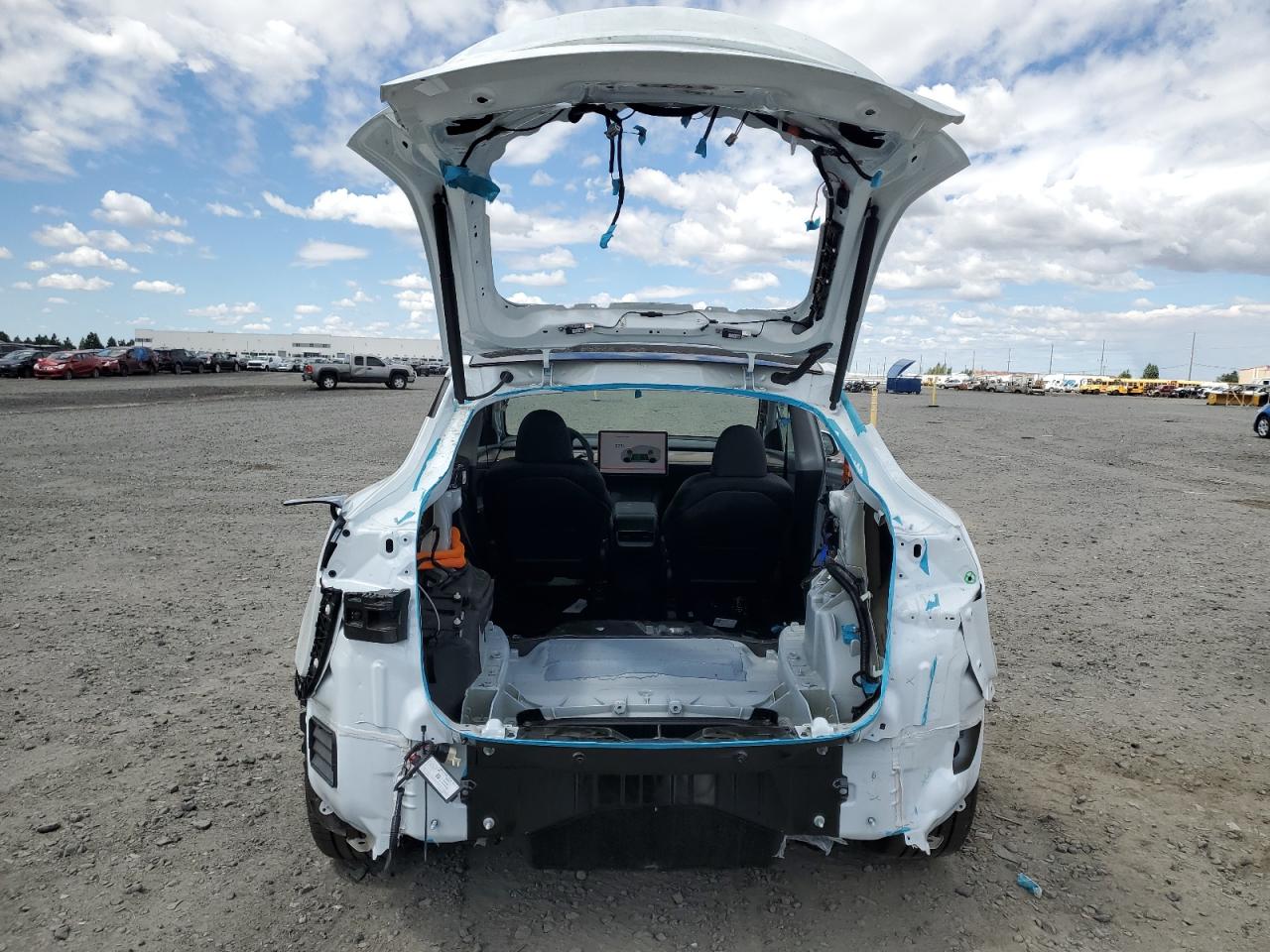 2025 Tesla Model Y VIN: 7SAYGAEE0SF295973 Lot: 64260295