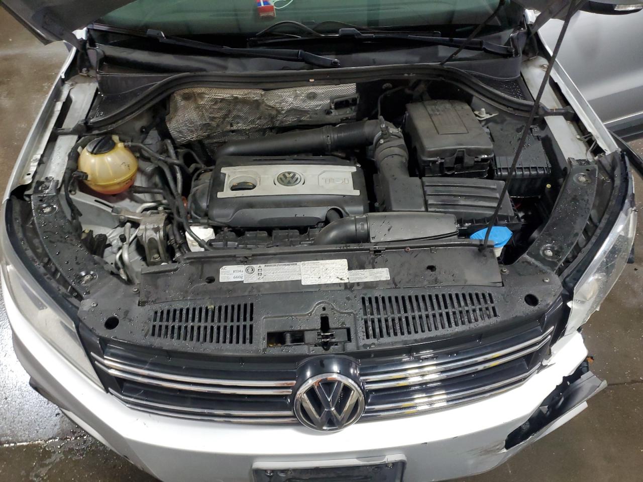 2012 Volkswagen Tiguan S VIN: WVGAV7AX0CW522327 Lot: 65325015