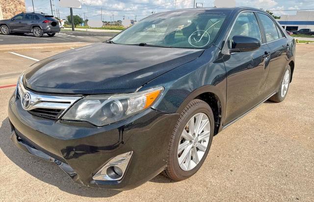 Sedans TOYOTA CAMRY 2013 Granatowy