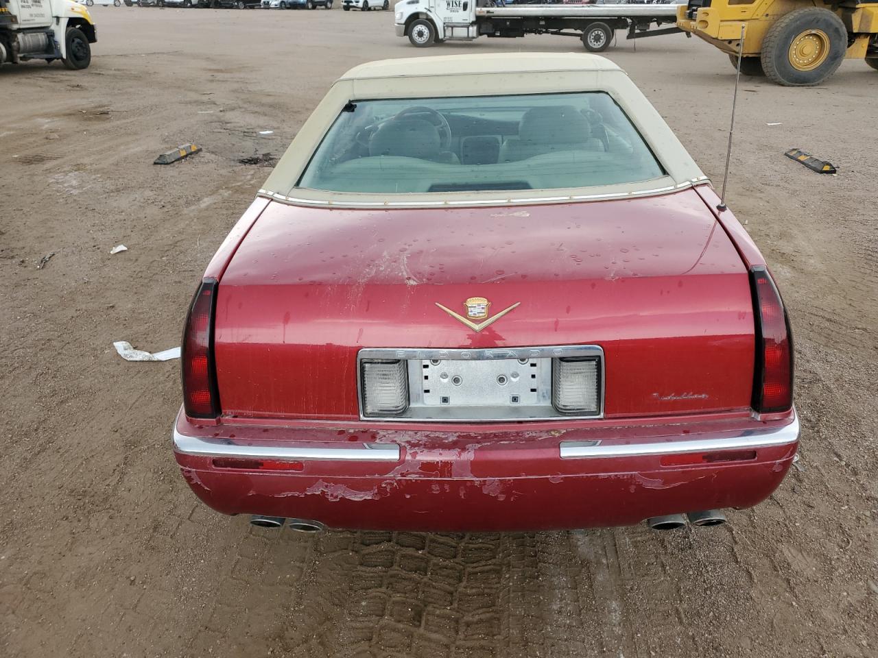 2002 Cadillac Eldorado Esc VIN: 1G6EL12Y22B101556 Lot: 65088825