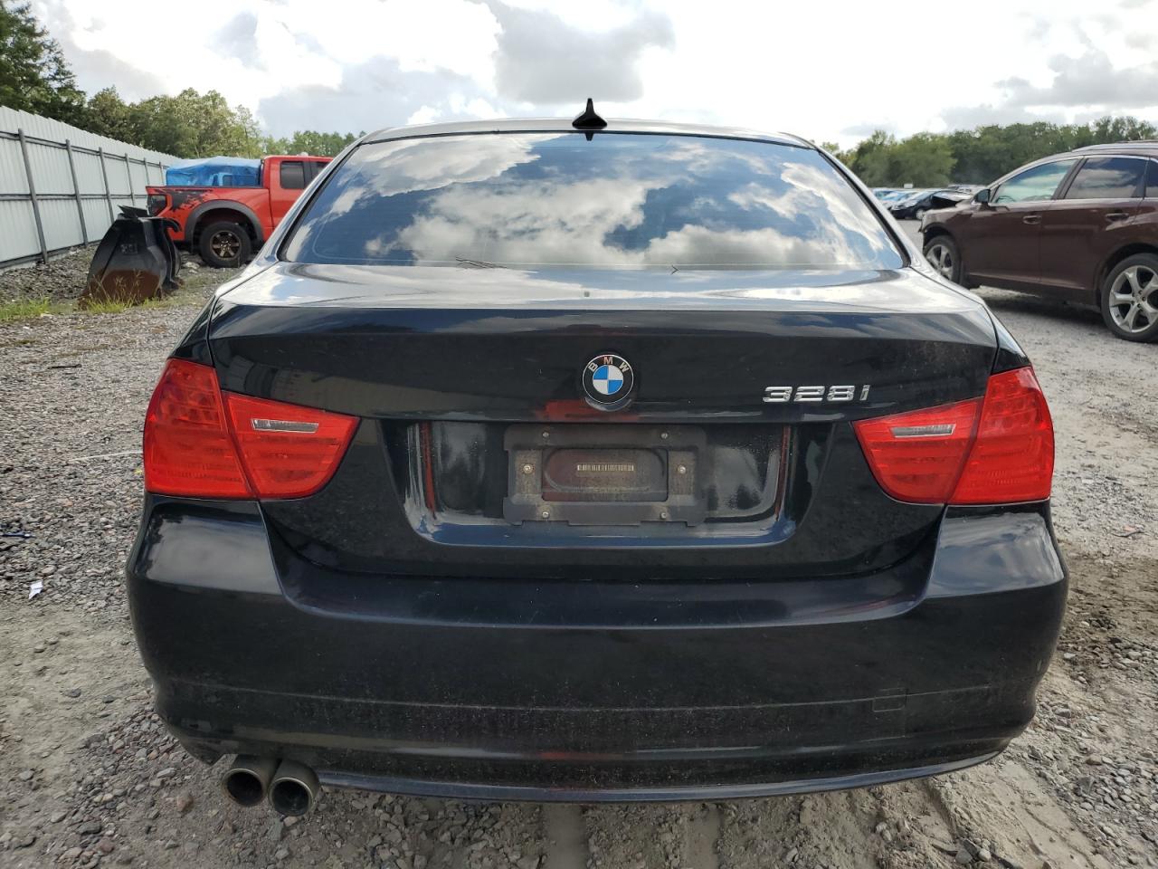 wbaph57529nl76556 WBAPH57529NL76556 2009 BMW 328 I Sulev