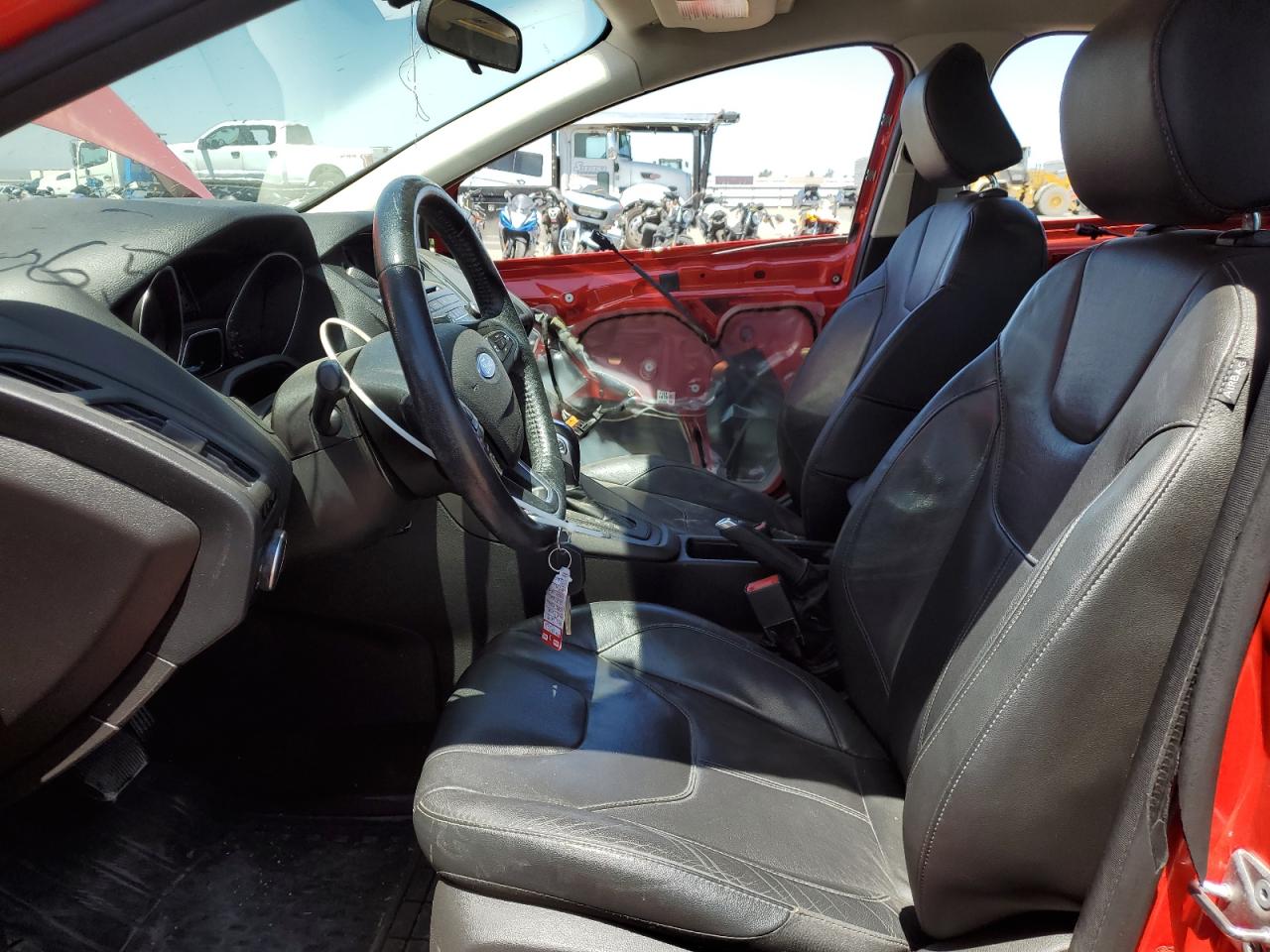 2015 Ford Focus Se VIN: 1FADP3K22FL302688 Lot: 62806535