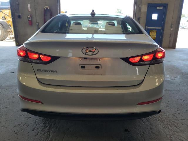  HYUNDAI ELANTRA 2018 Серебристый