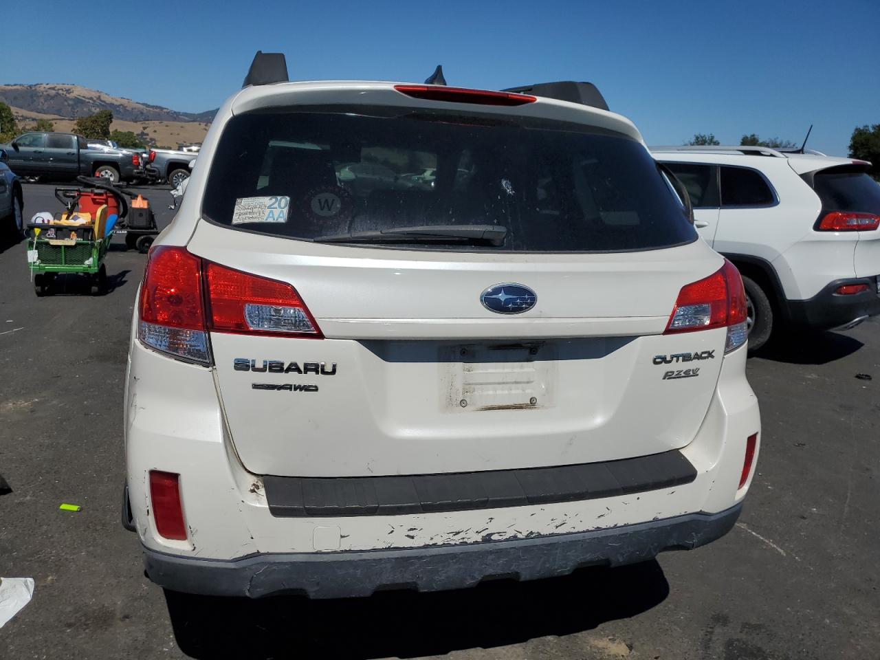 2011 Subaru Outback 2.5I Limited VIN: 4S4BRBJCXB3386913 Lot: 64886415