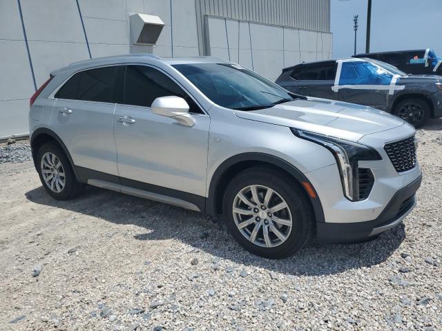  CADILLAC XT4 2019 Серебристый
