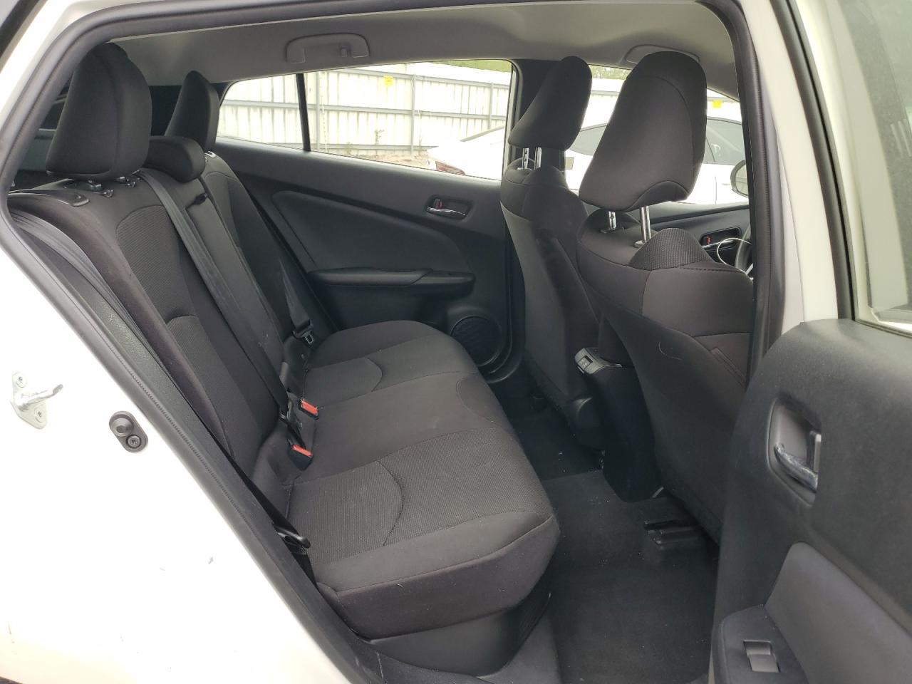 2020 Toyota Prius L VIN: JTDKARFU6L3121073 Lot: 65476235