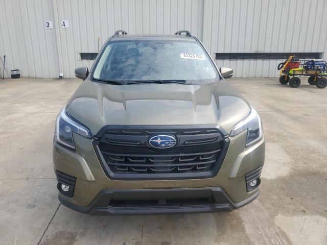  SUBARU FORESTER 2024 Зеленый