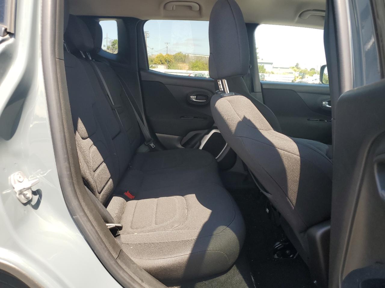 2018 Jeep Renegade Latitude VIN: ZACCJABB2JPJ02021 Lot: 65237335