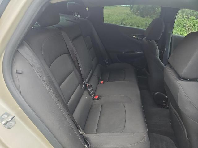 Sedans CHEVROLET MALIBU 2016 Złoty
