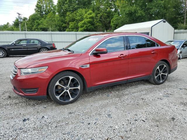 Sedans FORD TAURUS 2015 Czerwony