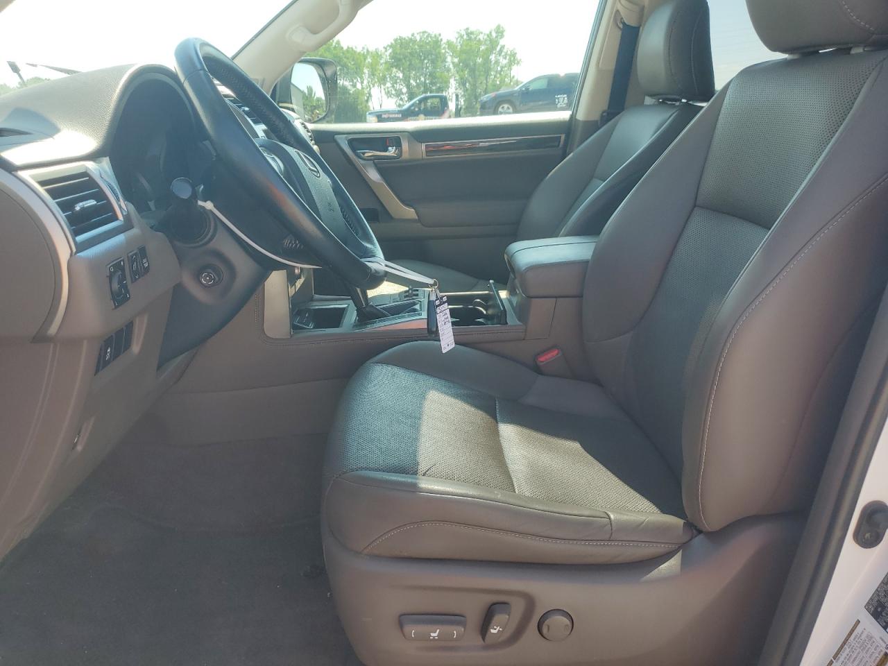 2016 Lexus Gx 460 VIN: JTJBM7FX6G5142695 Lot: 63373455