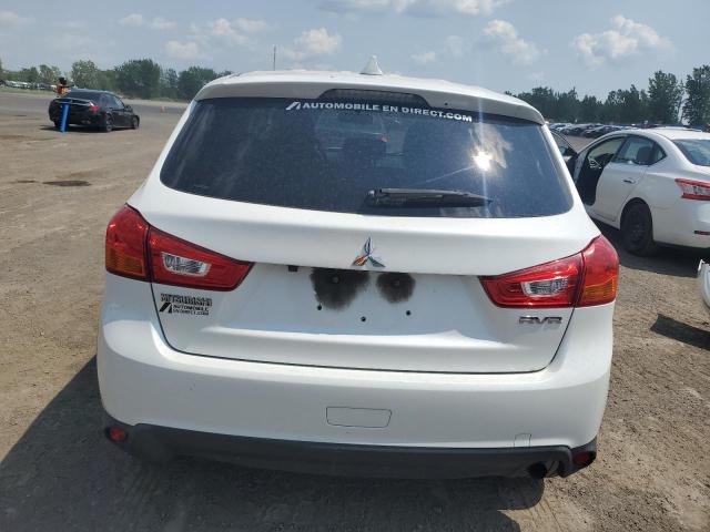  MITSUBISHI OUTLANDER 2017 Белы