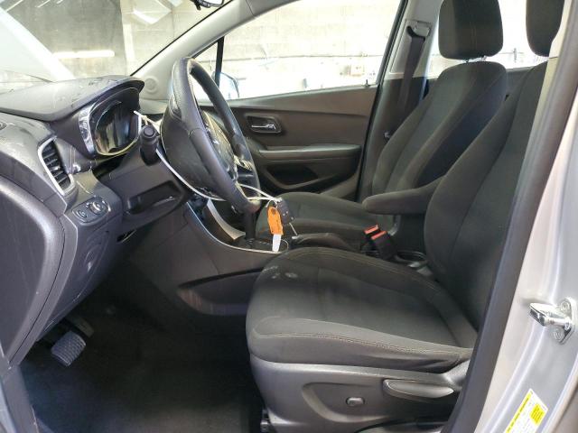  CHEVROLET TRAX 2017 Srebrny