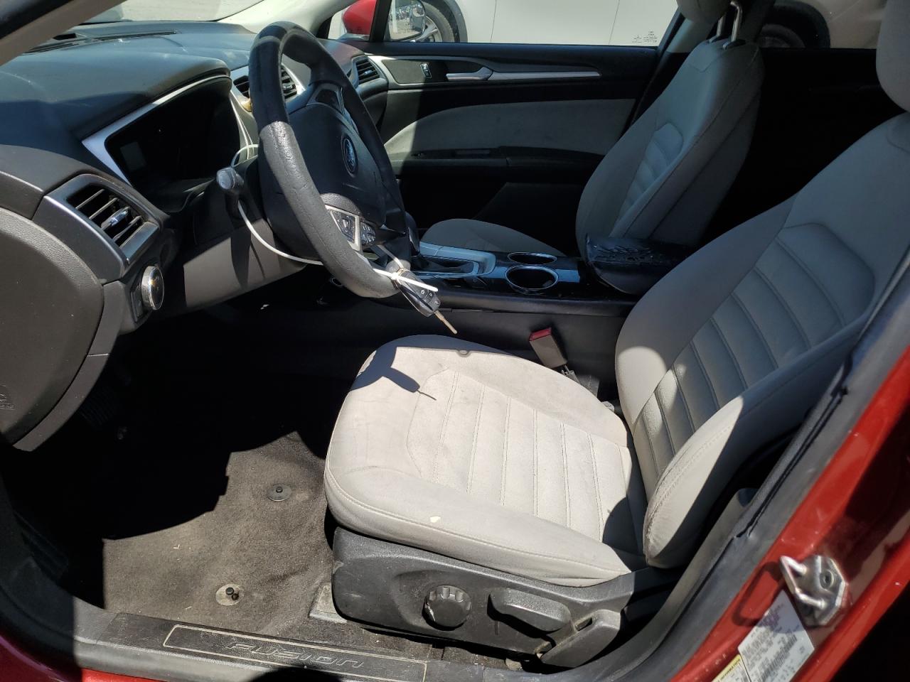 2013 Ford Fusion S VIN: 3FA6P0G7XDR379951 Lot: 63926905