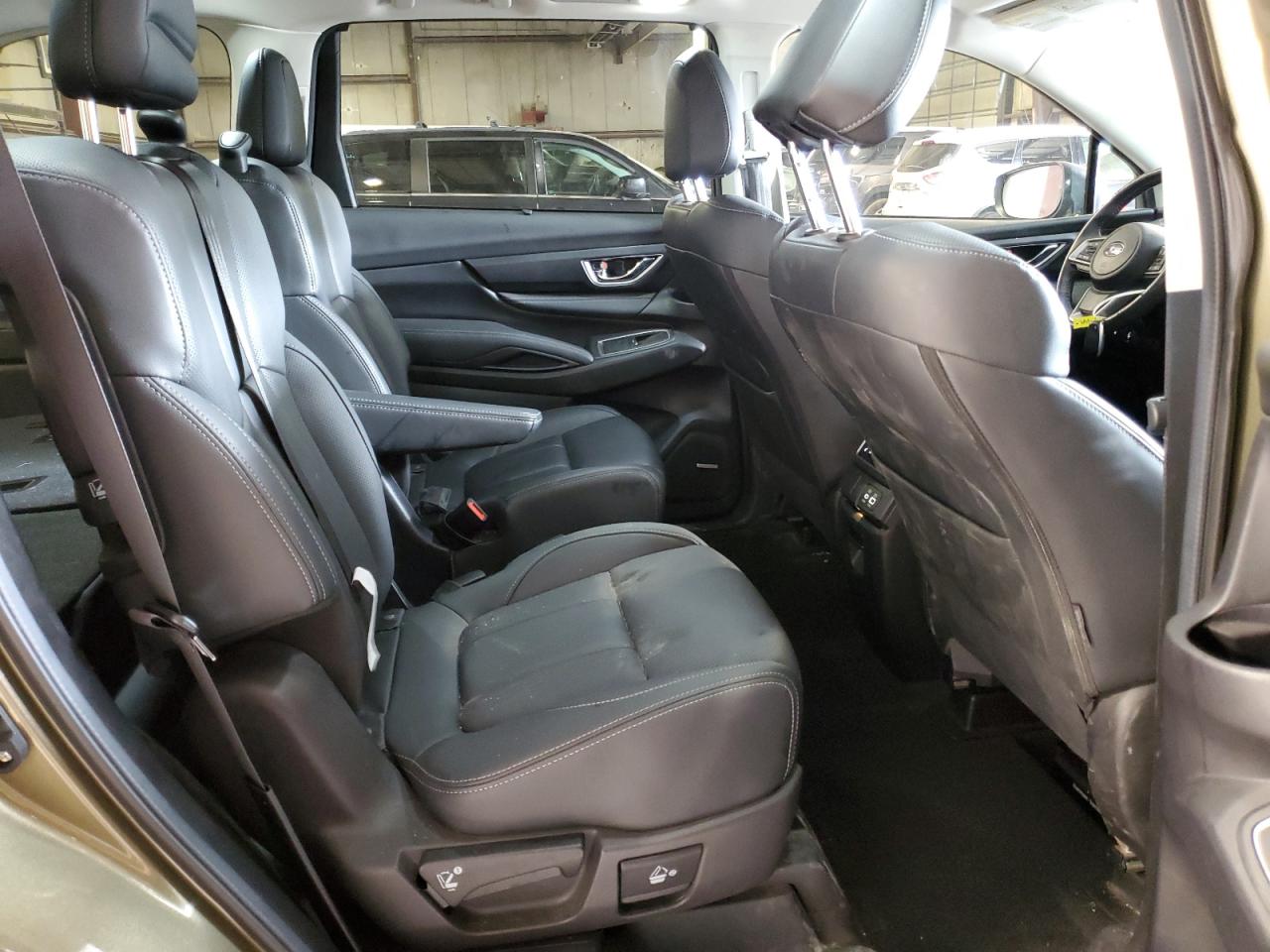 2024 Subaru Ascent Limited VIN: 4S4WMAUD3R3402345 Lot: 65328295