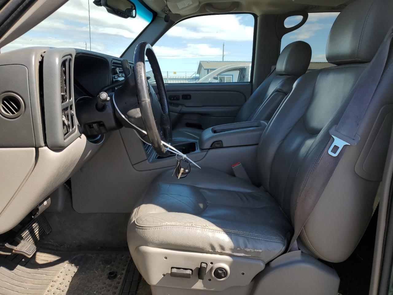 2004 Chevrolet Suburban K1500 VIN: 3GNFK16T24G168520 Lot: 64969795