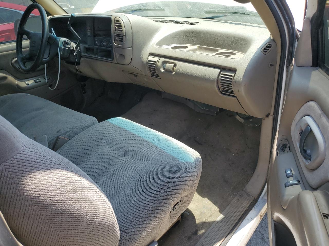 1996 Chevrolet Gmt-400 C1500 VIN: 2GCEC19M6T1154441 Lot: 65404375