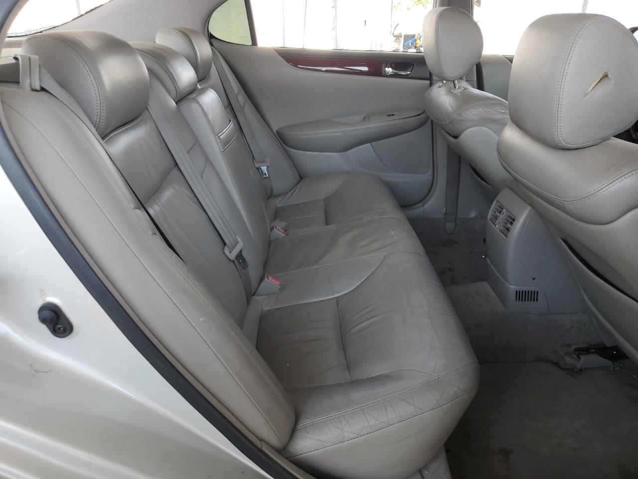 2002 Lexus Es 300 VIN: JTHBF30G225019479 Lot: 64169135