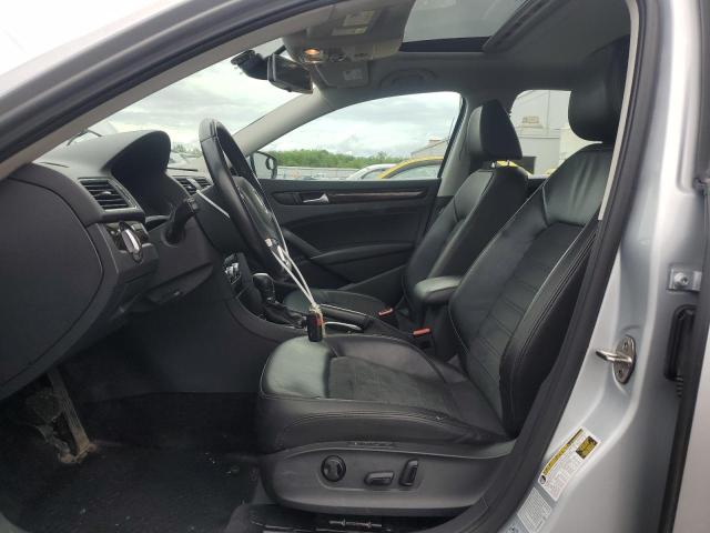  VOLKSWAGEN PASSAT 2015 Srebrny