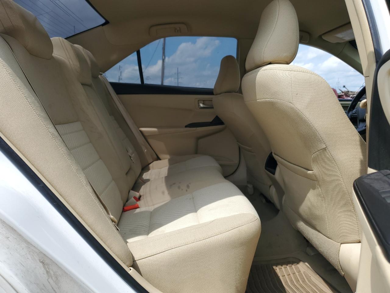 2016 Toyota Camry Le VIN: 4T1BF1FK5GU545261 Lot: 64436505