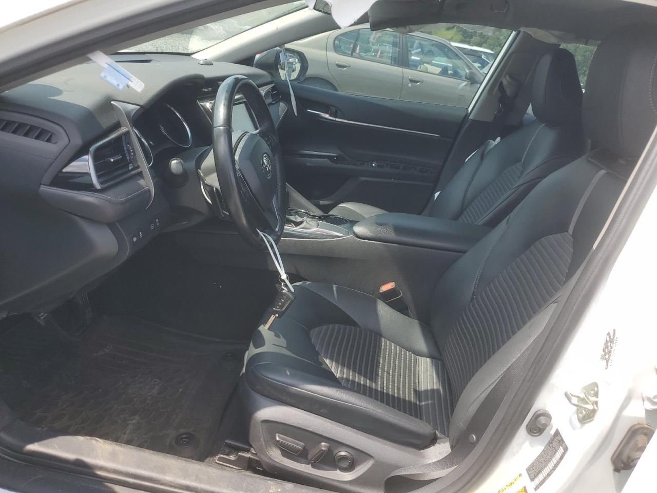 2020 Toyota Camry Se VIN: 4T1G11AK3LU315577 Lot: 64121515