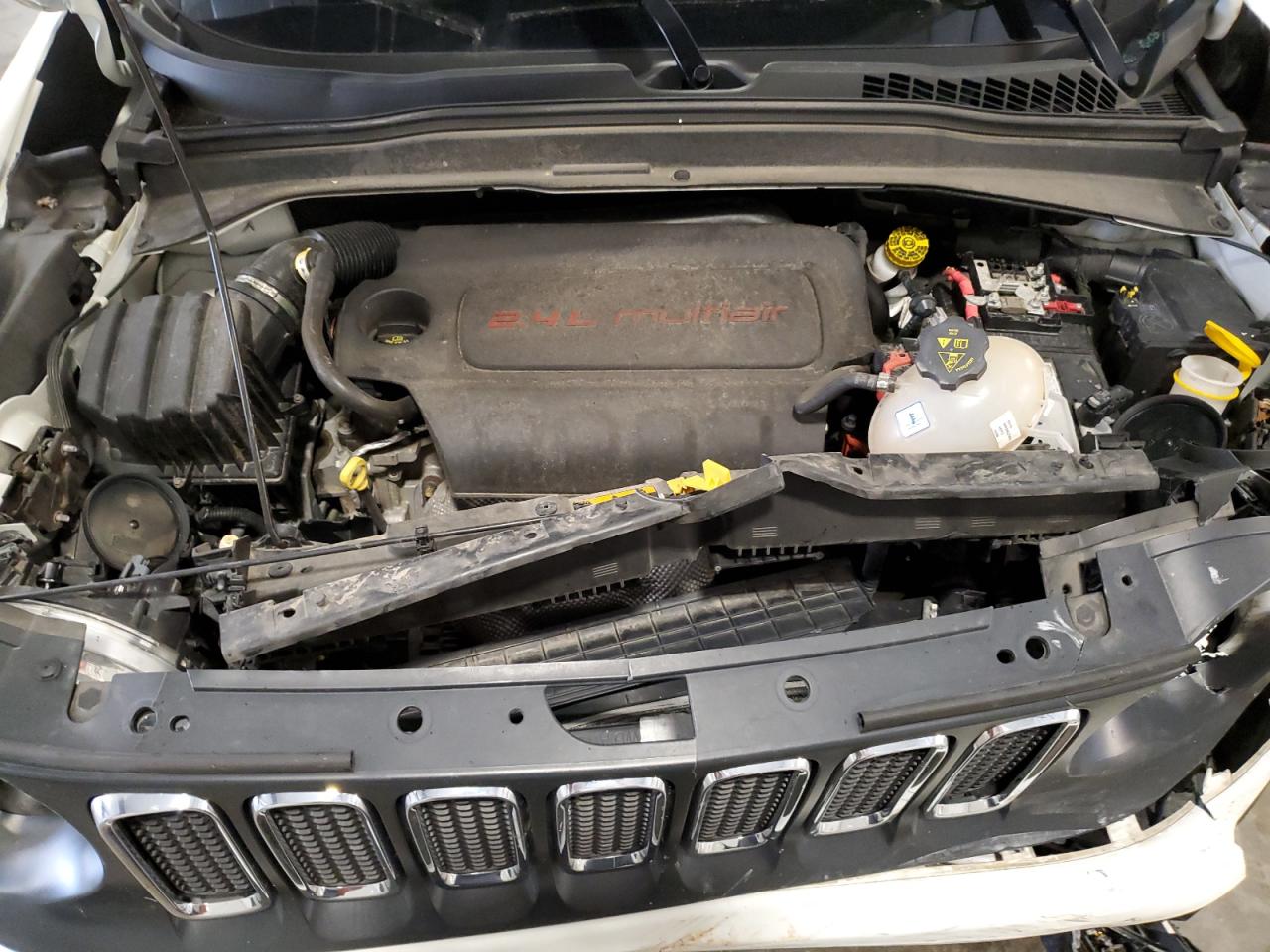 2018 Jeep Renegade Latitude VIN: ZACCJBBB5JPH98415 Lot: 64563855