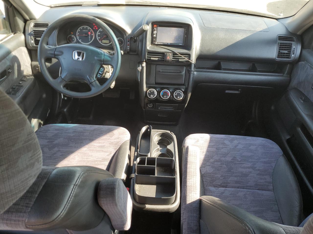 2004 Honda Cr-V Lx VIN: JHLRD68484C012135 Lot: 63044755