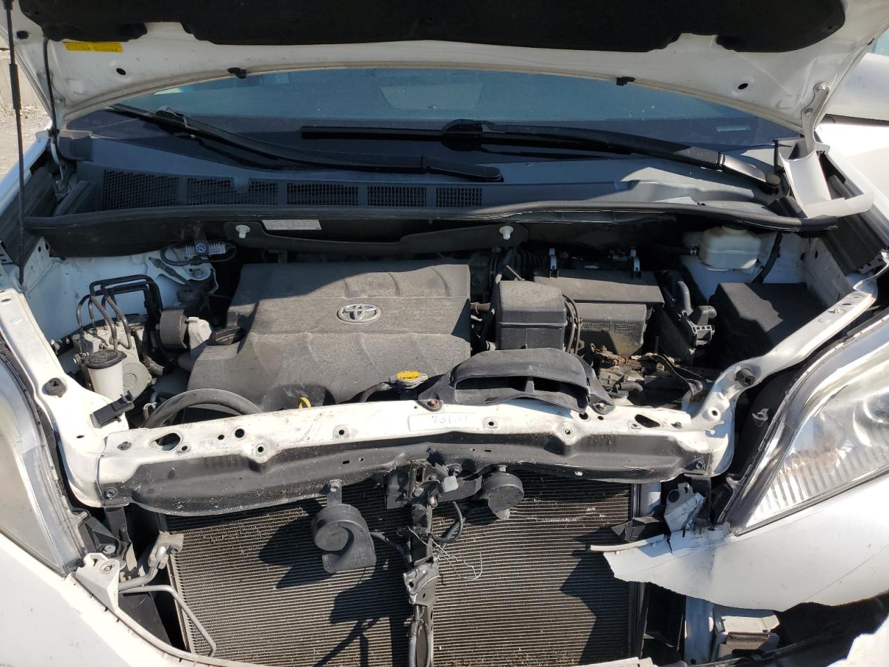 2016 Toyota Sienna Xle VIN: 5TDYK3DC1GS694062 Lot: 63035455