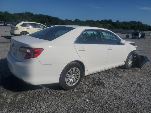  TOYOTA CAMRY 2014 White