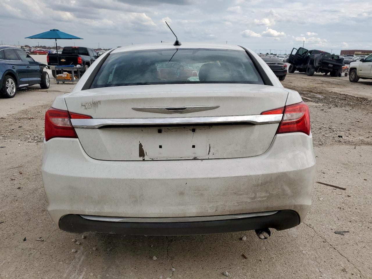 2013 Chrysler 200 Lx VIN: 1C3CCBAB6DN640503 Lot: 63297005
