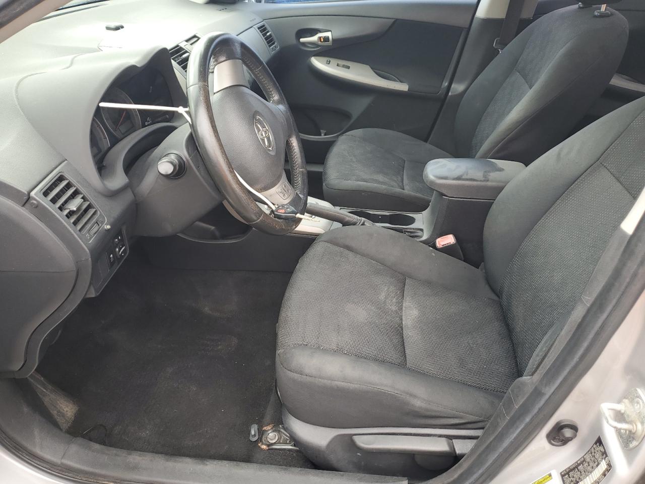 2010 Toyota Corolla Base VIN: 2T1BU4EE0AC338563 Lot: 62943155