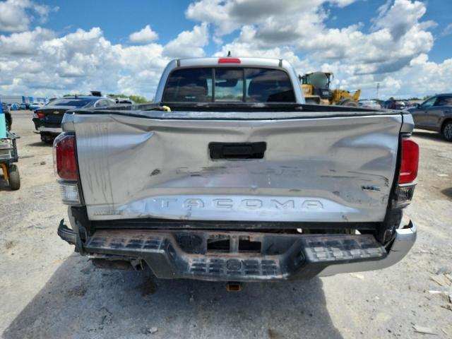  TOYOTA TACOMA 2022 Srebrny