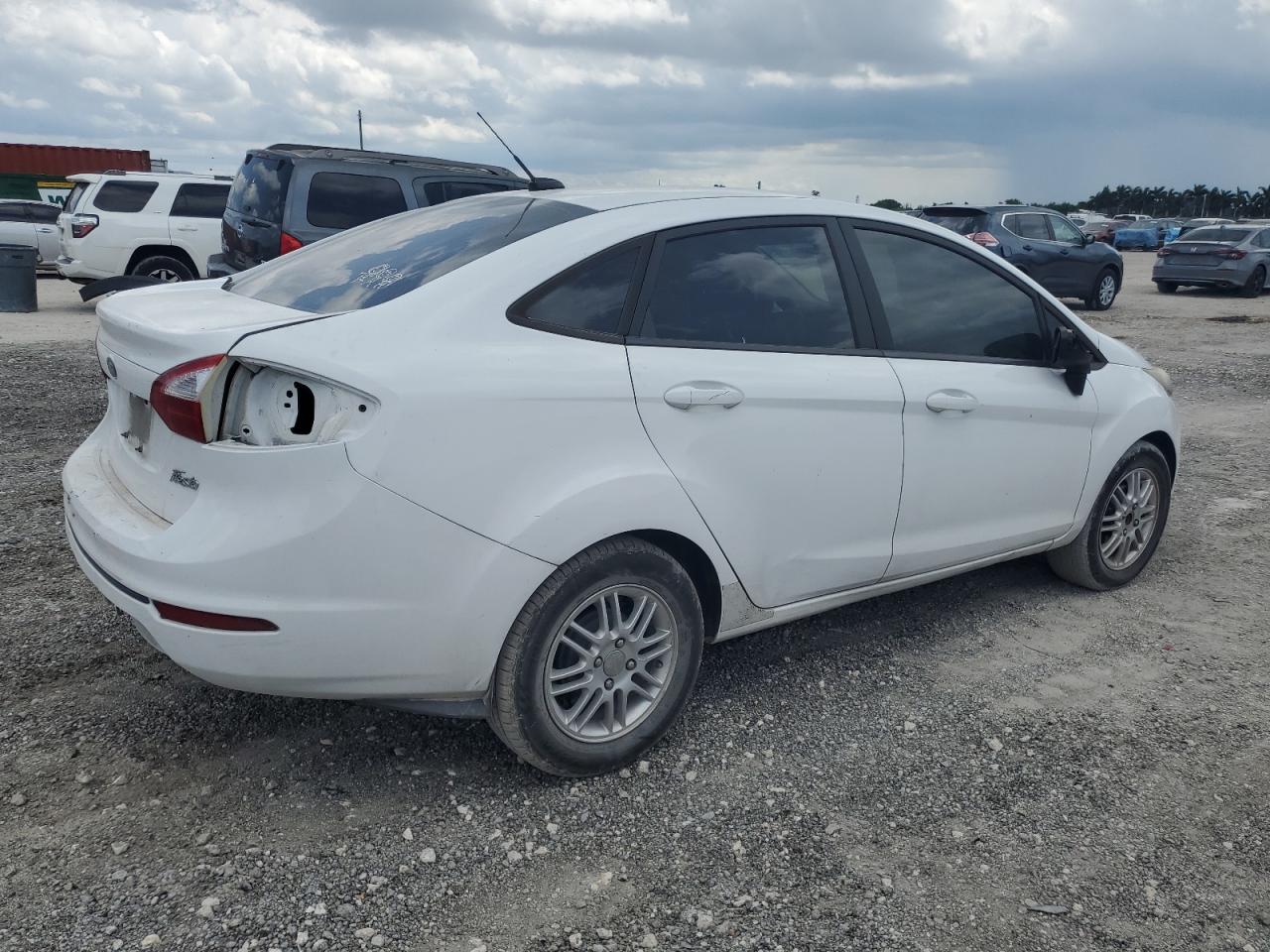 3FADP4AJ3HM165762 2017 Ford Fiesta S