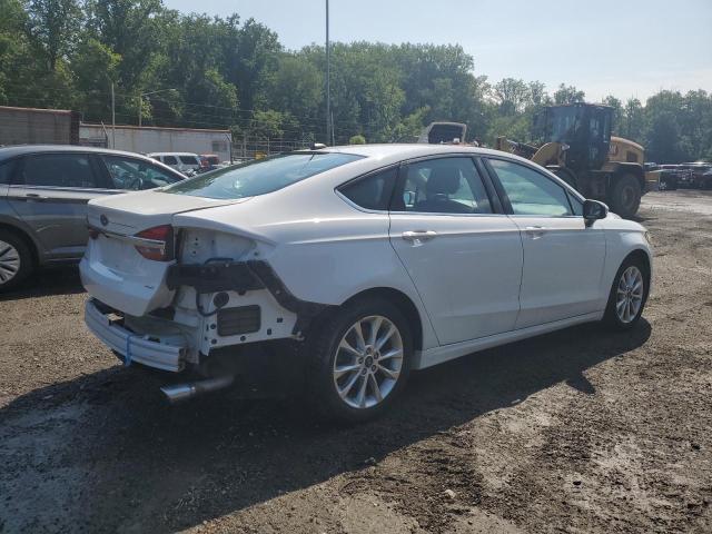  FORD FUSION 2017 White