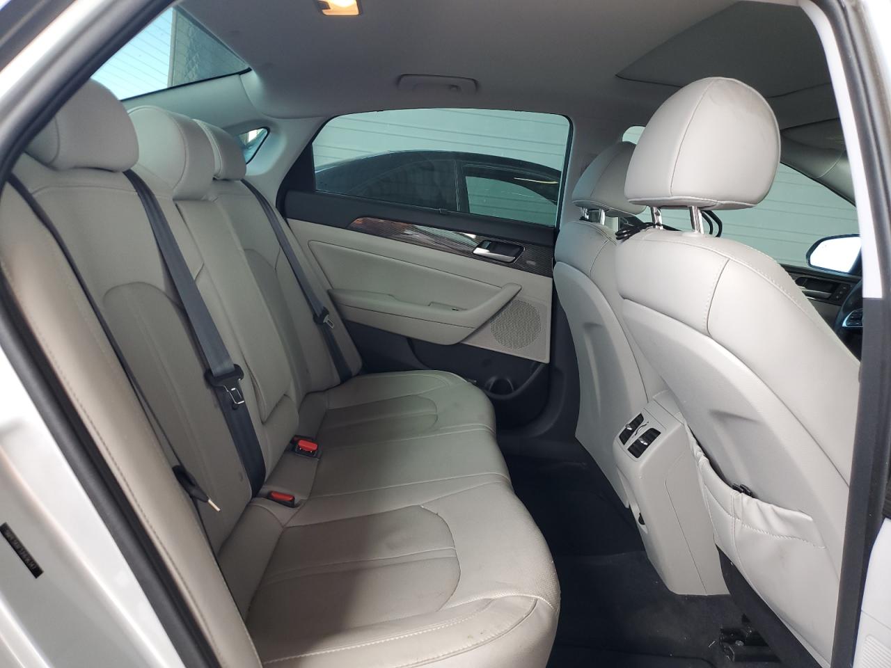 2018 Hyundai Sonata Sport VIN: 5NPE34AF3JH696347 Lot: 65017435
