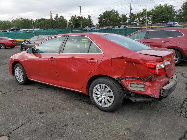 Sedans TOYOTA CAMRY 2012 Czerwony