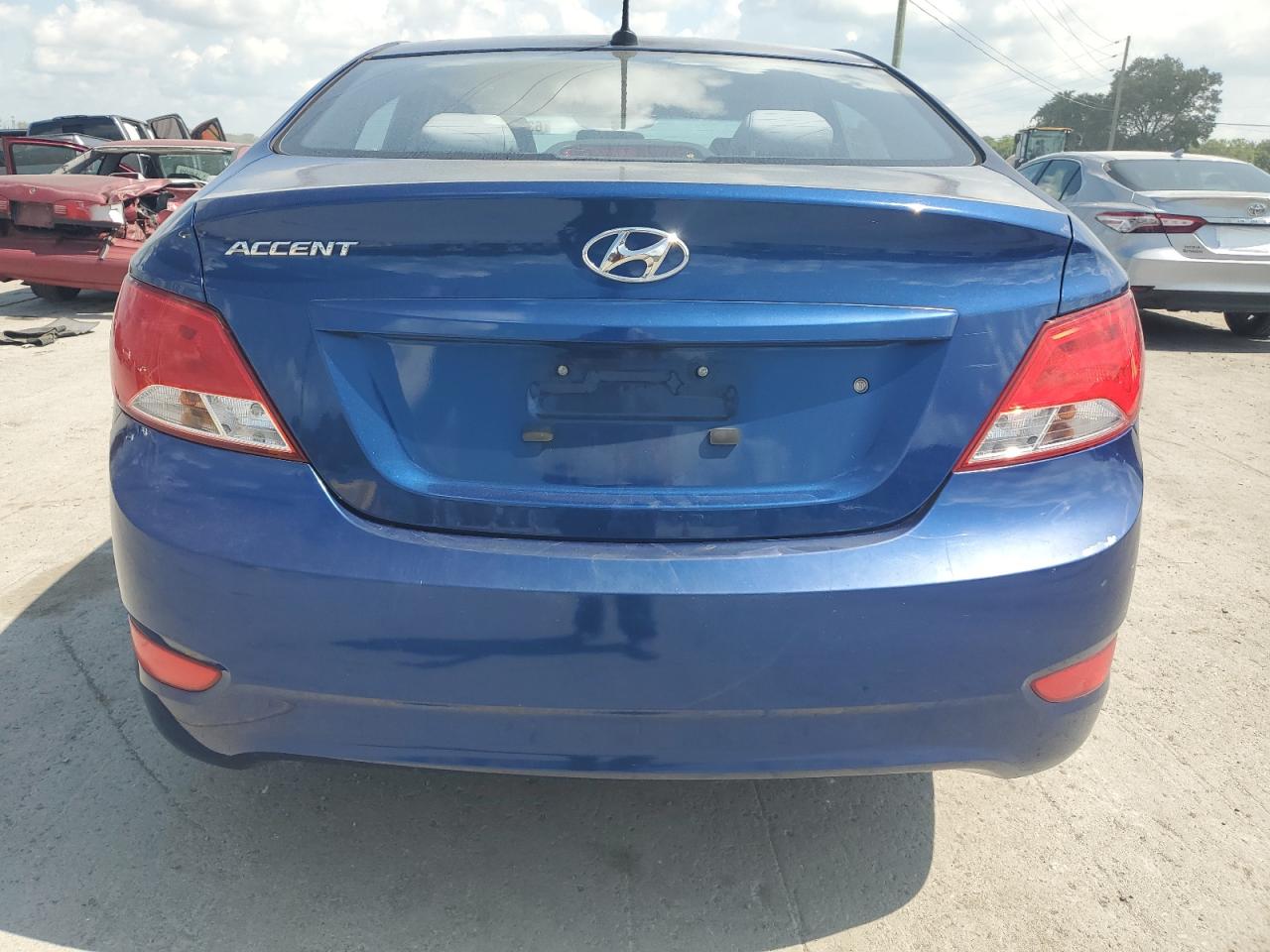 2015 Hyundai Accent Gls VIN: KMHCT4AE3FU890979 Lot: 63631225