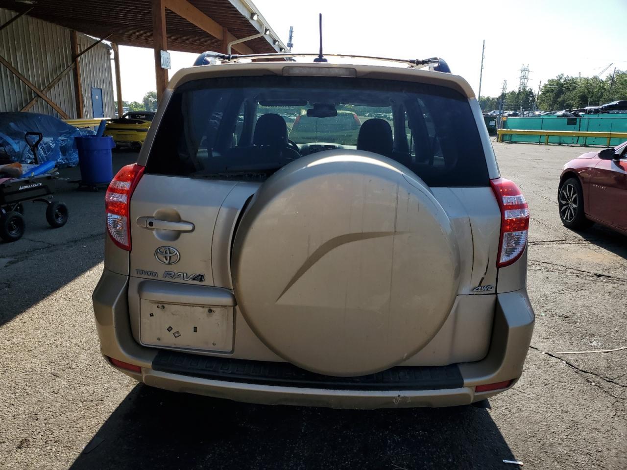 2010 Toyota Rav4 Limited VIN: JTMDK4DV7AD011886 Lot: 64320595