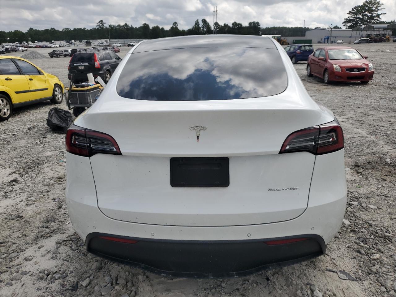 2021 Tesla Model Y VIN: 5YJYGDEE5MF199001 Lot: 64084365
