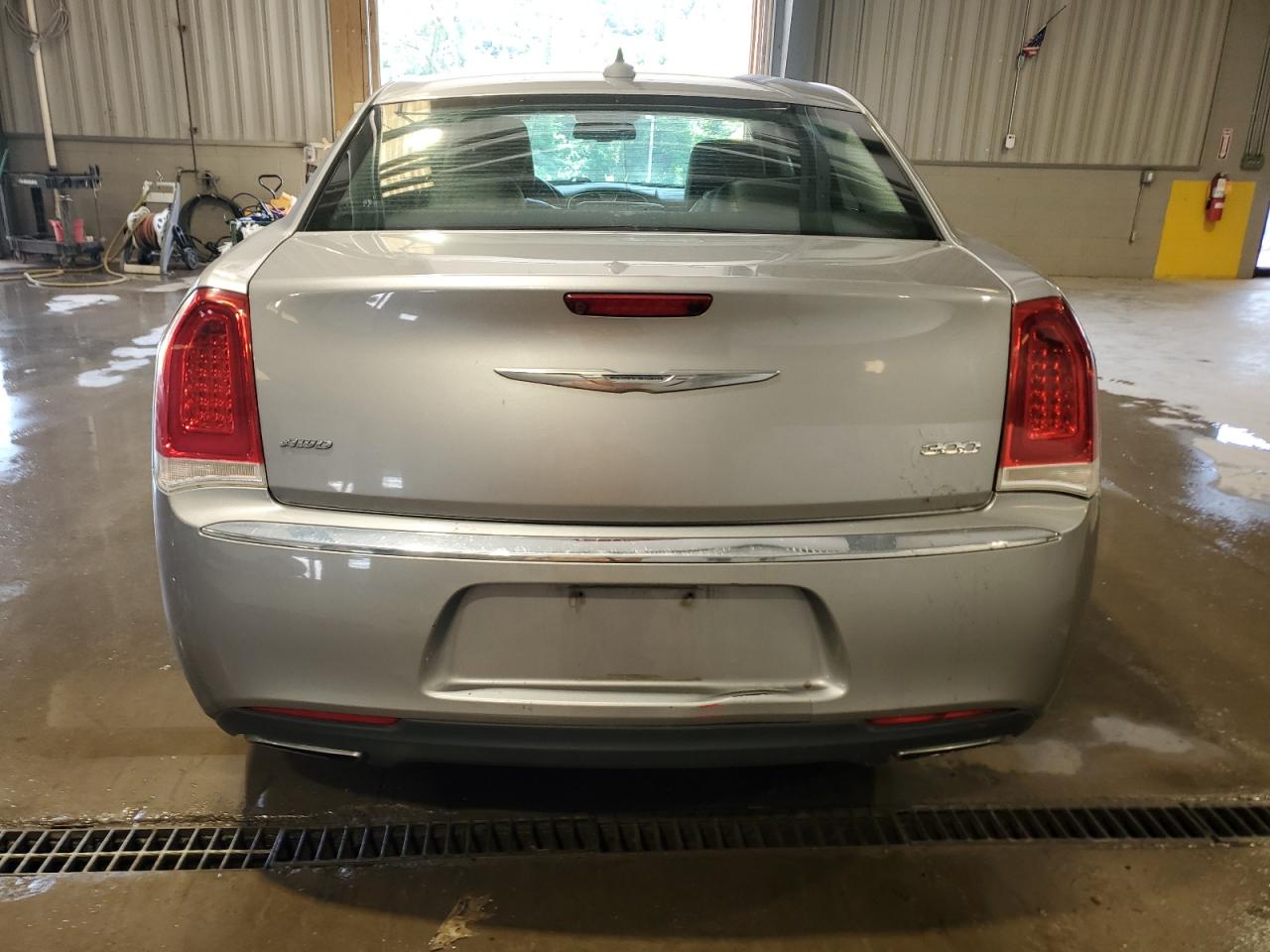 2016 Chrysler 300 Limited VIN: 2C3CCARG7GH274171 Lot: 64122735