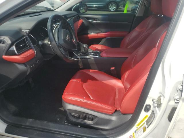  TOYOTA CAMRY 2019 Biały